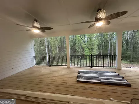 Exterior - 113 Sidetrack Cir, Comer, GA 30629 photo 6 of 10