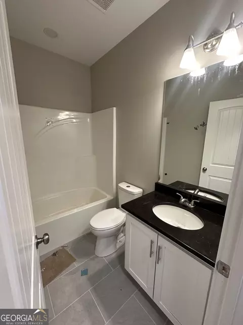 Bath - 113 Sidetrack Cir, Comer, GA 30629 photo 8 of 8