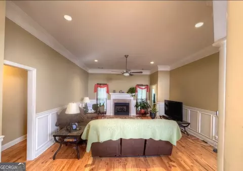 Living - 239 Old Pond Rd, Lagrange, GA 30241 photo 1 of 3