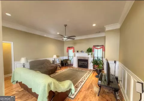 Living - 239 Old Pond Rd, Lagrange, GA 30241 photo 2 of 3