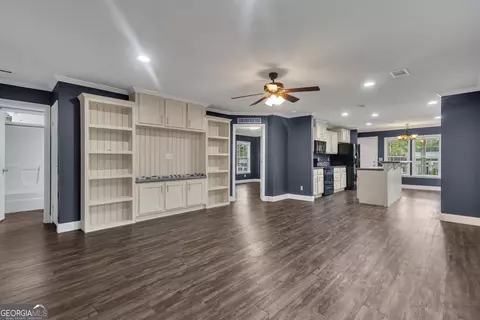 Living - 109 Willow Dr E, Newnan, GA 30263 photo 4 of 4