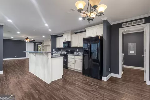 Kitchen - 109 Willow Dr E, Newnan, GA 30263 photo 1 of 6