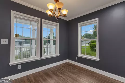 Dining - 109 Willow Dr E, Newnan, GA 30263 photo 1 of 1
