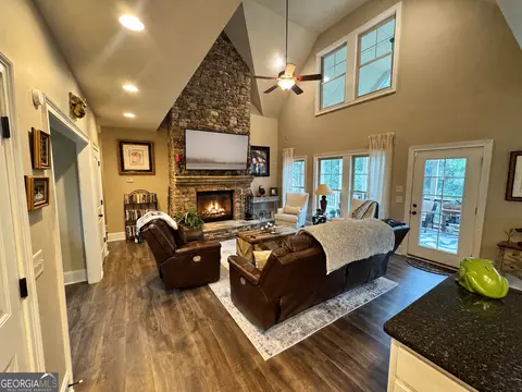63 Timber Ridge Dr, Toccoa, GA 30577 photo 9