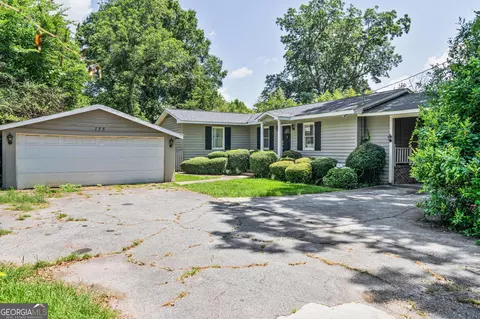 155 W Johnston St, Forsyth, GA 31029