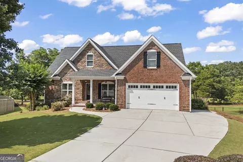 1410 Roberts Ct, Loganville, GA 30052