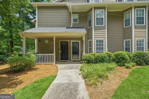 2166 N Forest Trl, Dunwoody, GA 30338