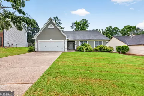 910 Prestonwood Dr, Lawrenceville, GA 30043