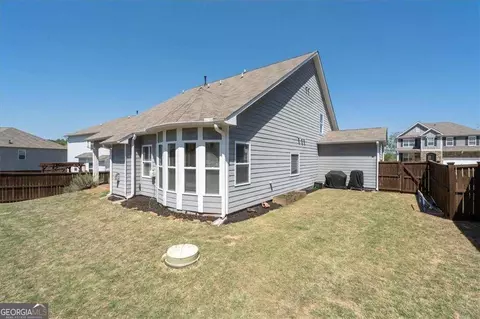 Exterior - 621 Little Bear Loop, Canton, GA 30114 photo 8 of 12