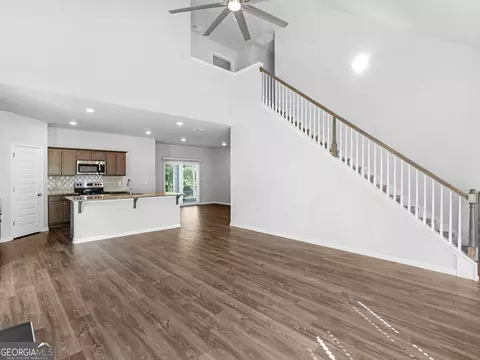 Living - 168 Belford Way, Jackson, GA 30233 photo 4 of 6