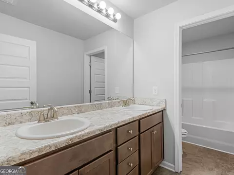 Bath - 168 Belford Way, Jackson, GA 30233 photo 5 of 5