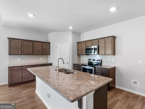 Kitchen - 168 Belford Way, Jackson, GA 30233 photo 1 of 5