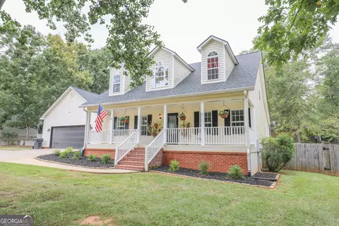 240 NW Southern Walk Dr, Milledgeville, GA 31061