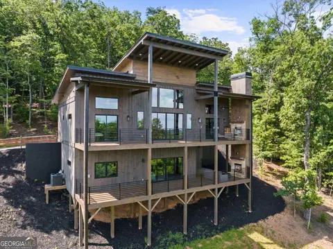 25 Boundless Trl, Morganton, GA 30560
