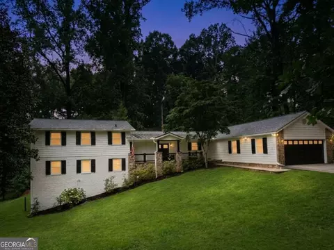 4113 Ashwoody Trl NE, Atlanta, GA 30319