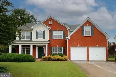 482 Leggett Oaks Ln, Lawrenceville, GA 30043