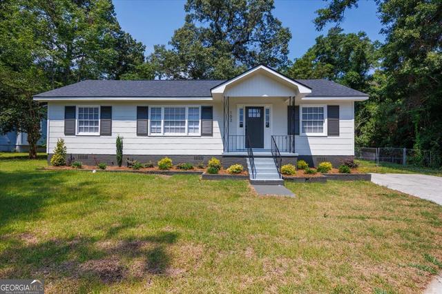 102 George Dr, Warner Robins, GA 31093