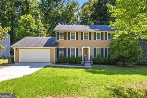 260 Barrington Dr E, Roswell, GA 30076
