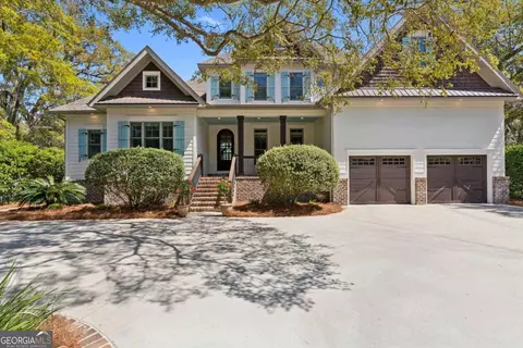 306 Broadway St, St. Simons, GA 31522