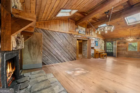 Living - 120 Bill Brown Rd, Jackson, GA 30233 photo 5 of 5