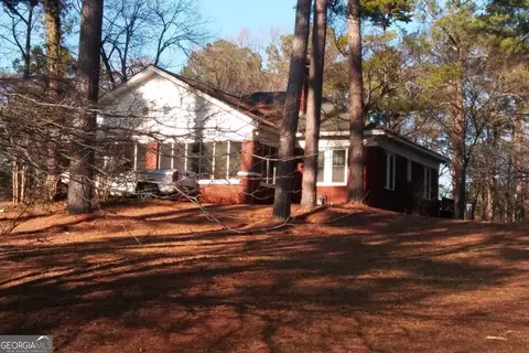 2193 Ben Hill Rd, East Point, GA 30344