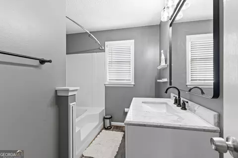 Bath - 160 Joe Dr, Temple, GA 30179 photo 2 of 3
