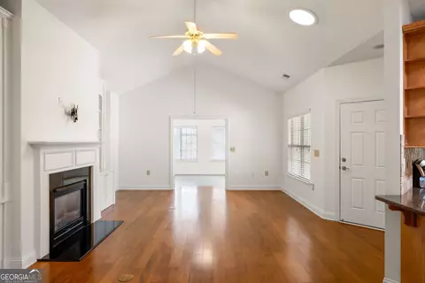Living - 103 Brookhavenrun Cir, Duluth, GA 30097 photo 3 of 4