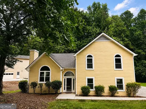 8618 Wood Springs Ct, Douglasville, GA 30135