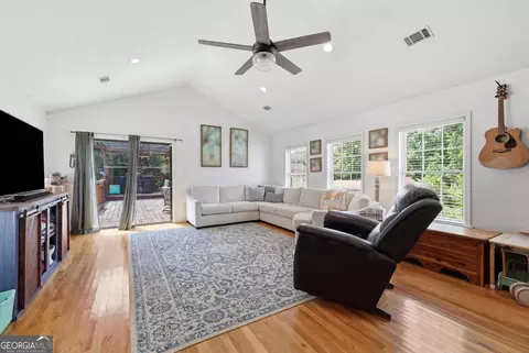 125 Windsor Dr, Cornelia, GA 30531 photo 10