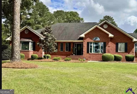 102 Oakatee Court Cts, Cordele, GA 31015