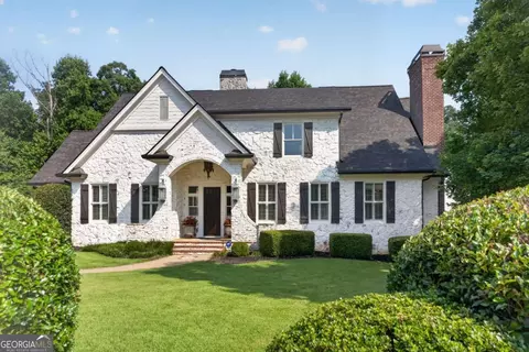 1080 Balmoral Ln, Roswell, GA 30075