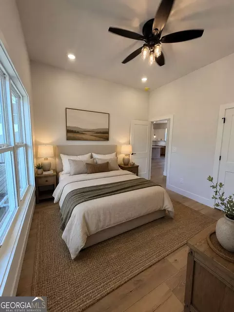 Bedroom - 6220 Eagle Ct, Gainesville, GA 30506 photo 7 of 9