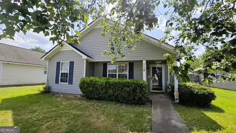 110 Kensington Cir, Warner Robins, GA 31093