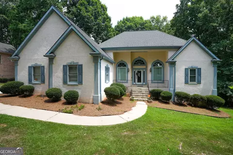 8183 Seven Oaks Dr, Jonesboro, GA 30236