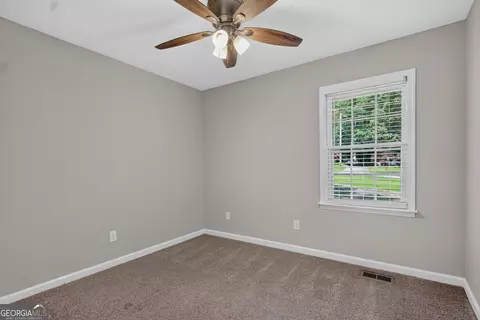 Bedroom - 126 N Lake Dr, Lagrange, GA 30240 photo 2 of 3