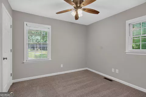 Bedroom - 126 N Lake Dr, Lagrange, GA 30240 photo 3 of 3