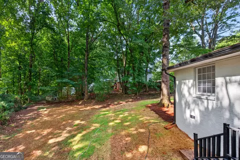 Exterior - 126 N Lake Dr, Lagrange, GA 30240 photo 5 of 5