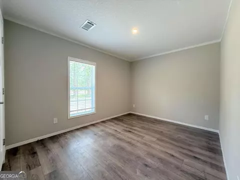 Bedroom - 5246 Owens Rd, Blackshear, GA 31516 photo 3 of 4