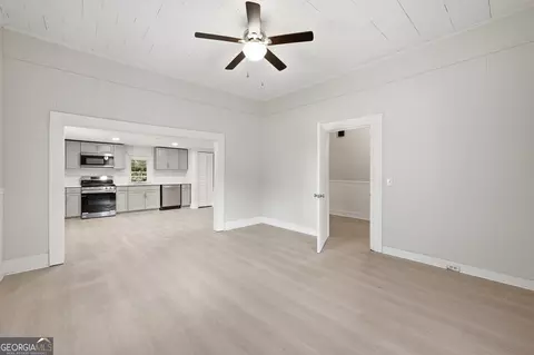 Living - 409 Colquitt St, Lagrange, GA 30241 photo 2 of 2