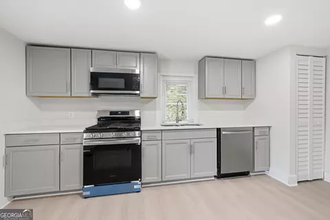 Kitchen - 409 Colquitt St, Lagrange, GA 30241 photo 6 of 6