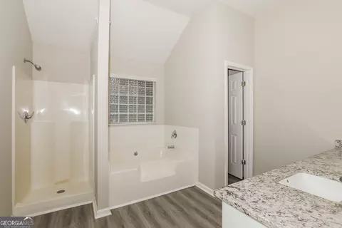Bath - 11627 Kades Trl, Hampton, GA 30228 photo 1 of 2