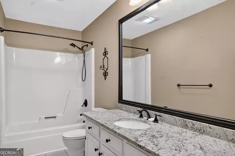 Bath - 552 Newton Rd, Lagrange, GA 30240 photo 2 of 2