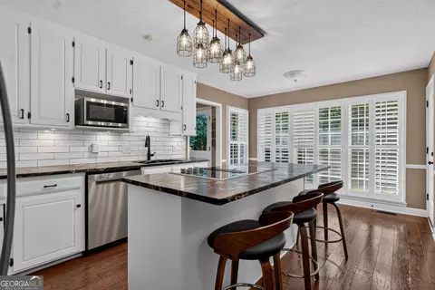 Kitchen - 552 Newton Rd, Lagrange, GA 30240 photo 1 of 6