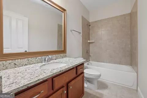 Bath - 6195 Read Rd, Suwanee, GA 30024 photo 5 of 5
