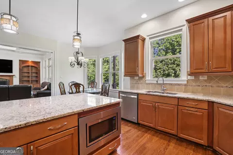 Kitchen - 6195 Read Rd, Suwanee, GA 30024 photo 4 of 4
