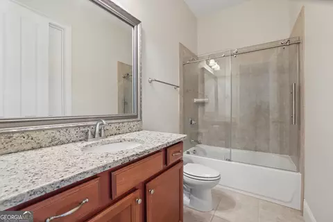 Bath - 6195 Read Rd, Suwanee, GA 30024 photo 1 of 5