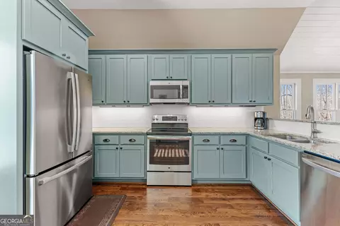 Kitchen - 413 Morgan Mill Rd, Brooks, GA 30205 photo 9 of 9