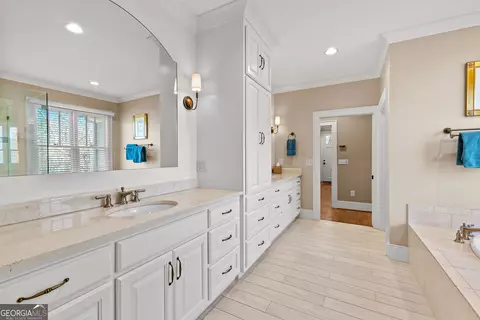 Bath - 413 Morgan Mill Rd, Brooks, GA 30205 photo 1 of 15