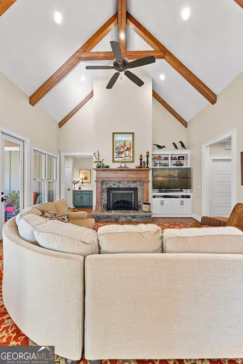 Living - 413 Morgan Mill Rd, Brooks, GA 30205 photo 3 of 7