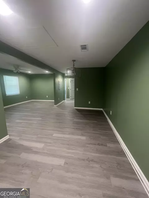 Living - 201 Baugh St, Lagrange, GA 30241 photo 3 of 4